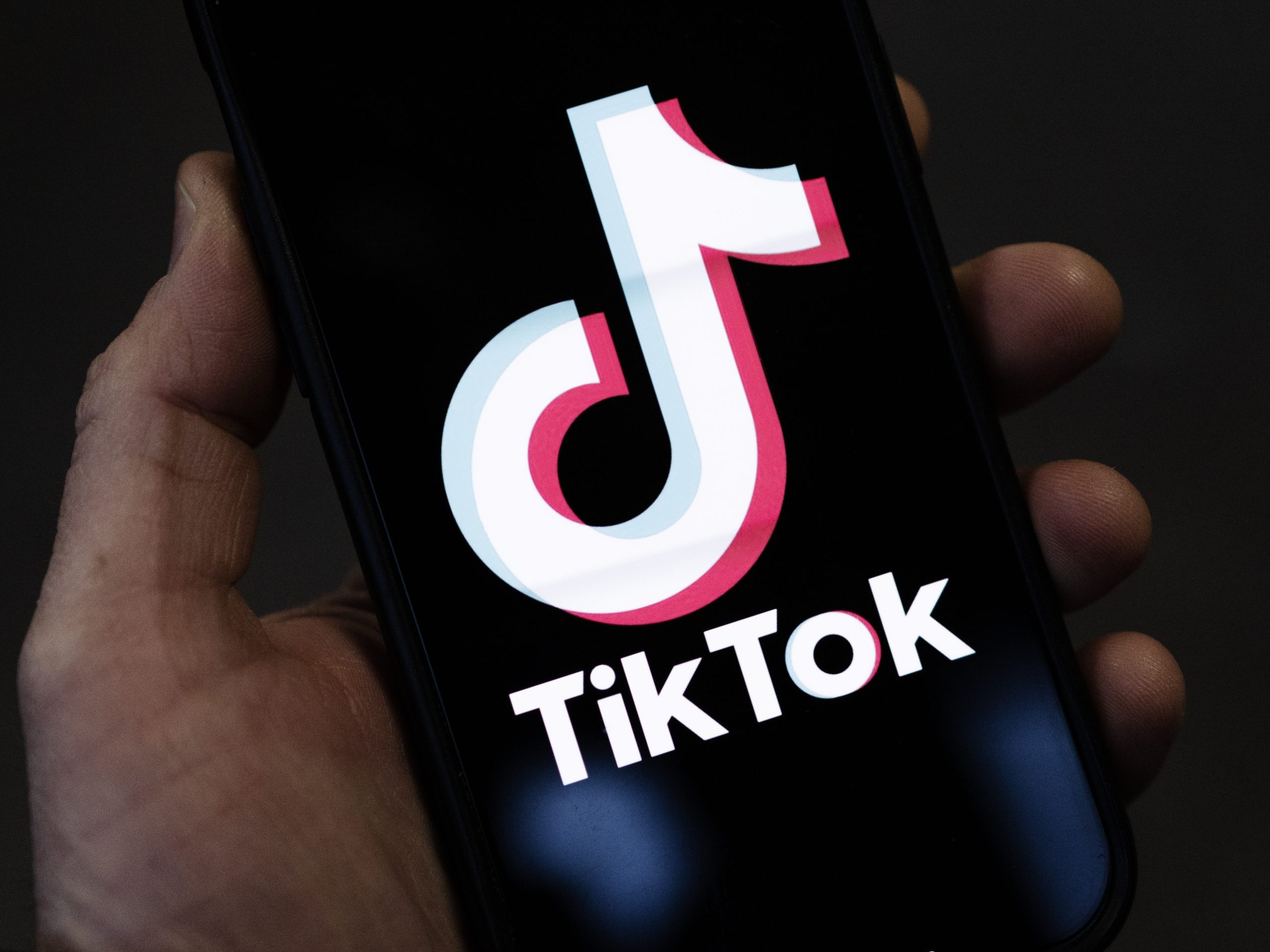 TikTok terhadap Togel Online